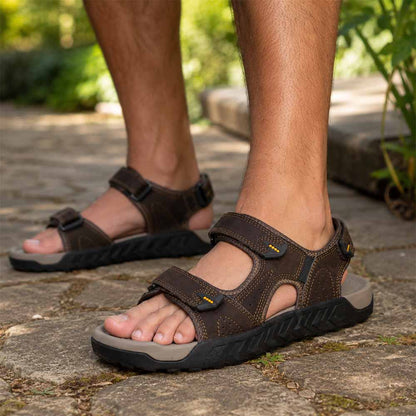 Sandaler med bred passform och hålfotsstöd