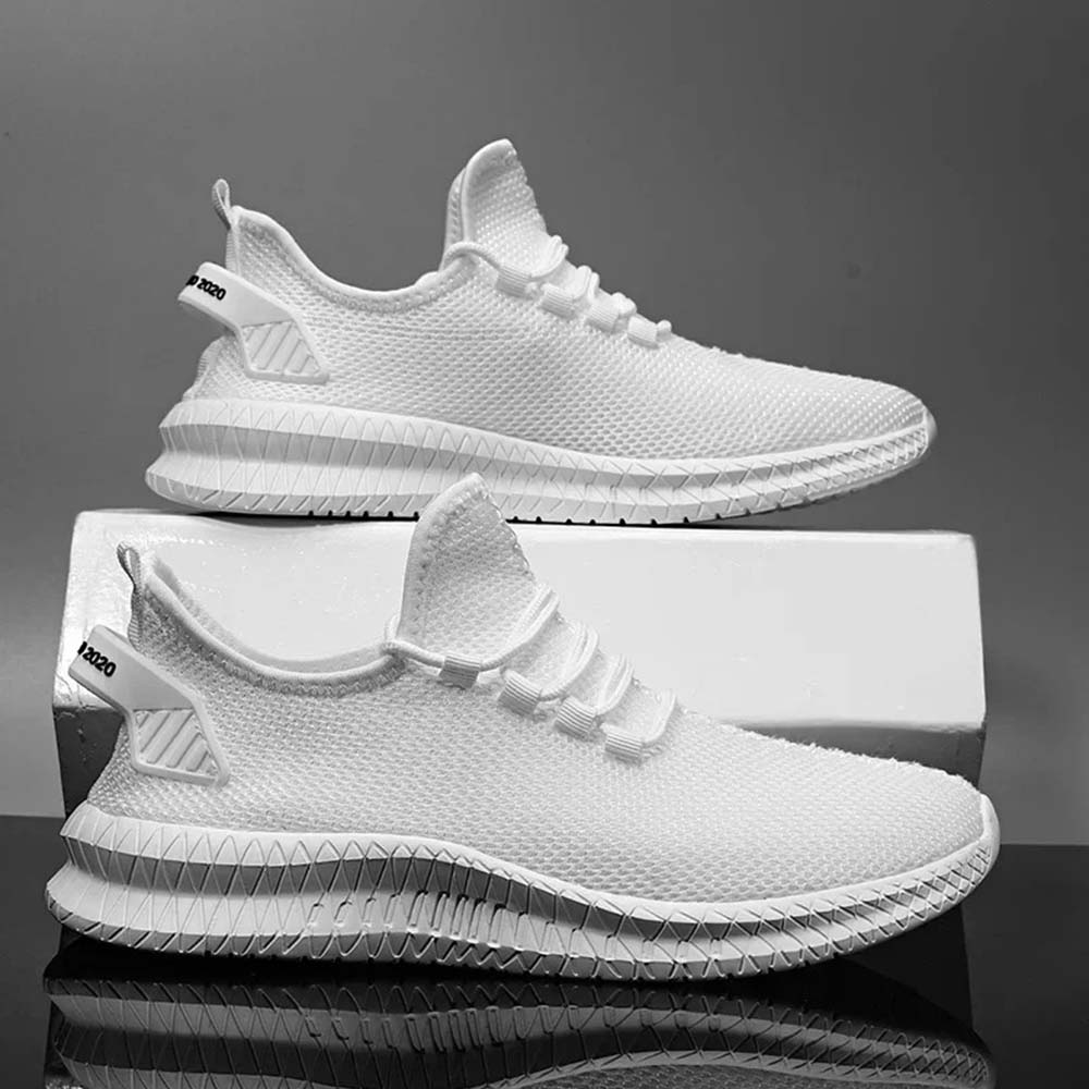 Sneakers med dämpande sula och luftig ovandel