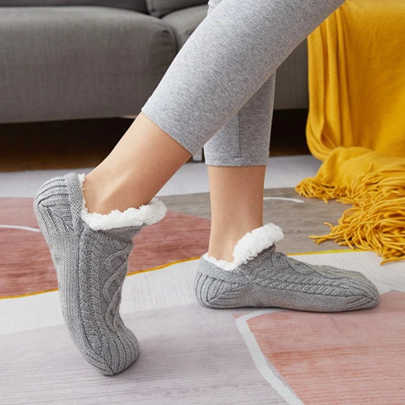 Toffelsockor med halkskydd – varma innesockor