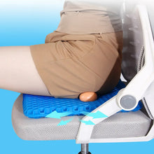 Sittdyna i gel för avlastning i rygg och höft